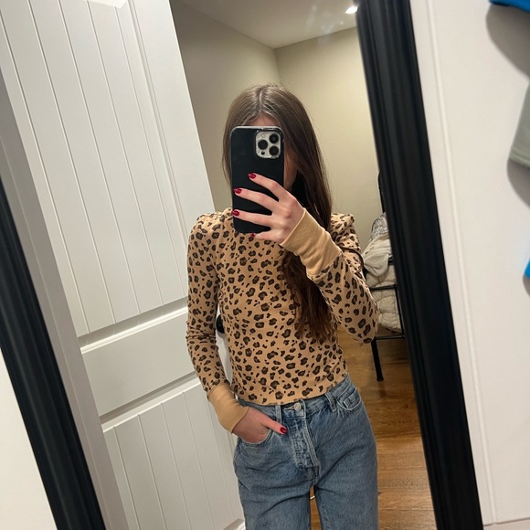 Pacsun cheetah thermal - Picture 1 of 3